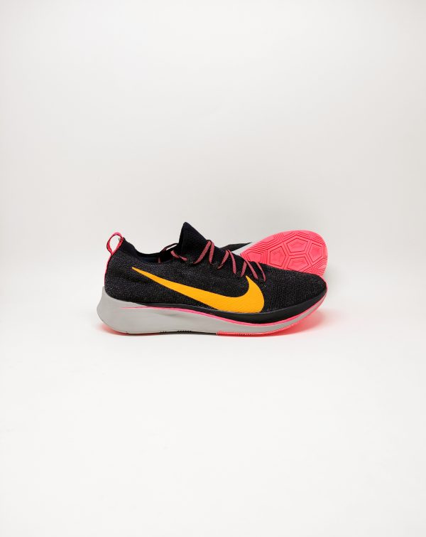 Nike Men's Zoom Fly Flyknit Run - Image 2