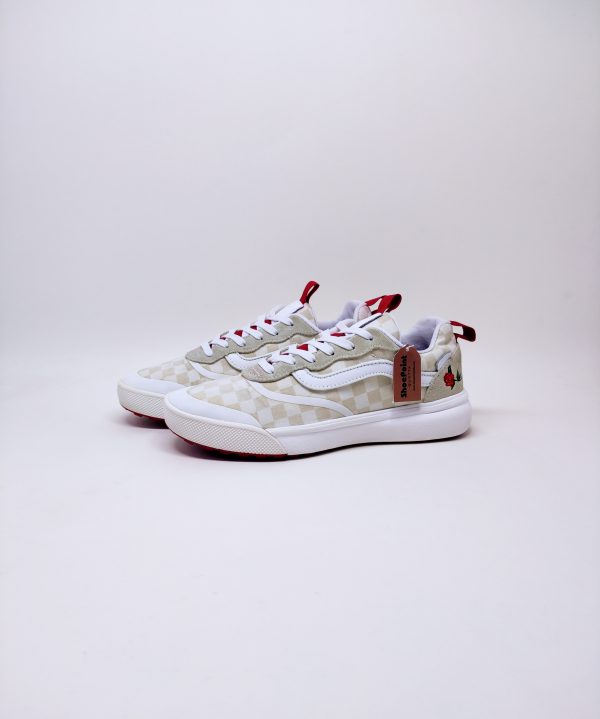 Vans Ultra-Range Leila Sneaker - Image 5