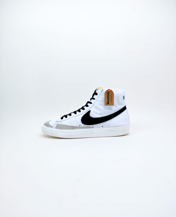 Nike Blazer 77 Mid Sneaker