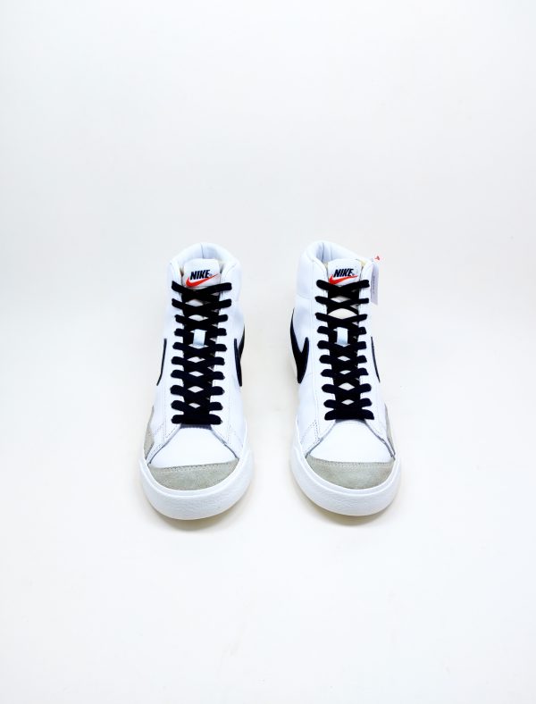 Nike Blazer 77 Mid Sneaker - Image 3