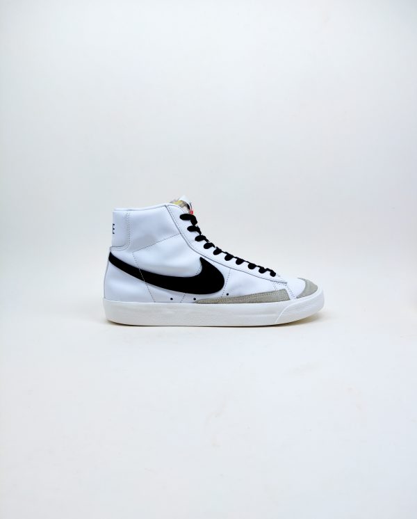 Nike Blazer 77 Mid Sneaker - Image 2