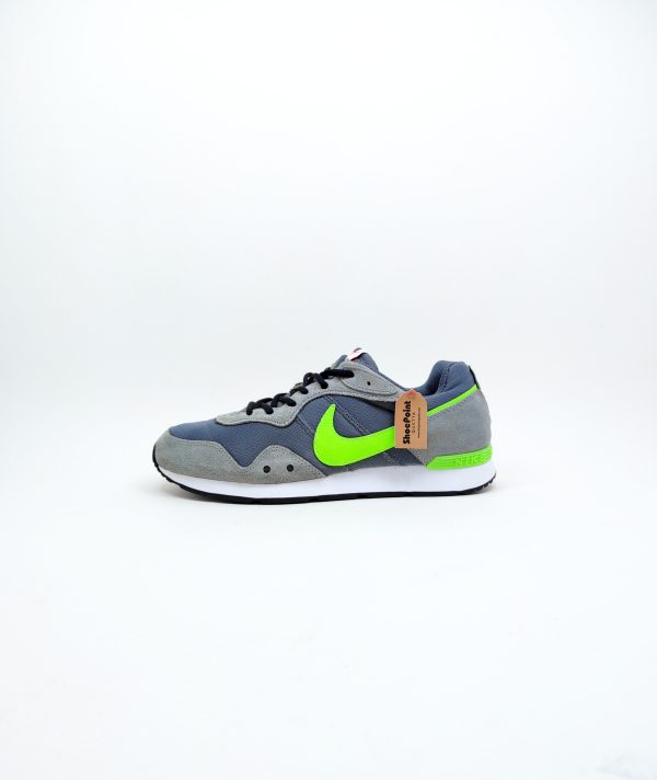 Nike Men's Venture Runner