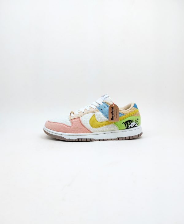 Nike Dunk Low Sun Club Sneaker