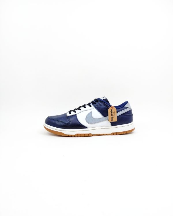 Nike Dunk Low Sneakers
