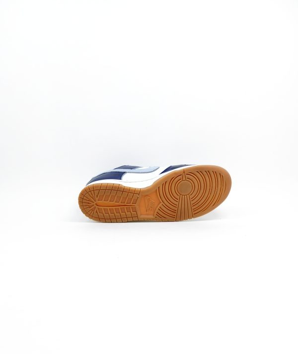 Nike Dunk Low Sneakers - Image 4