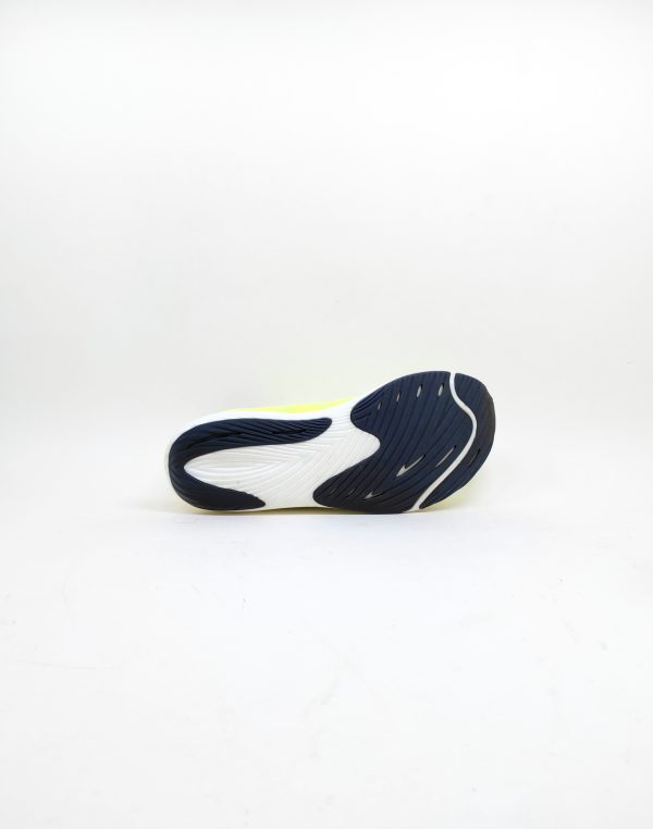 New Balance Fuelcell Rebel V3 - Image 4