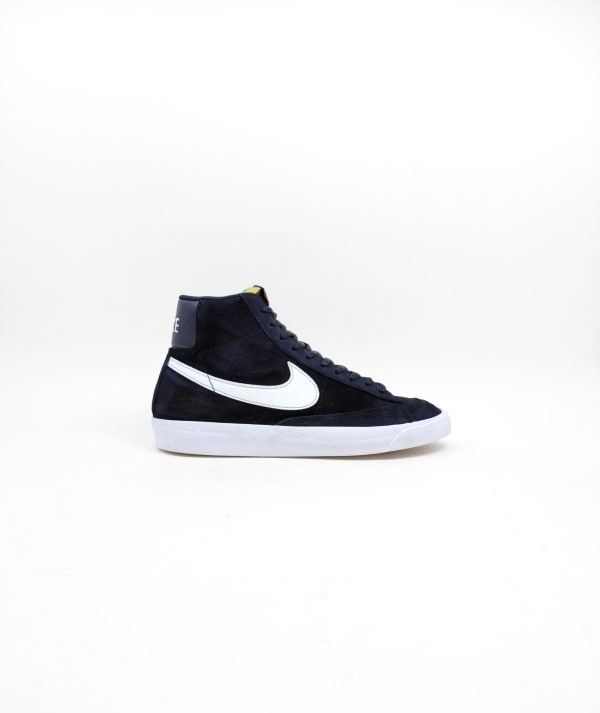 Nike Blazer Mid 77 Sneaker - Image 2