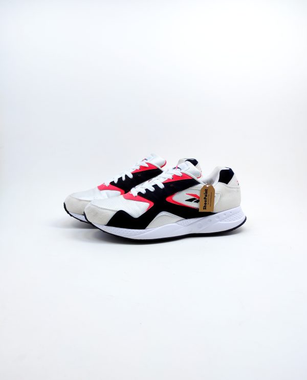 Reebok Classic Torch Hex 3.0 - Image 5