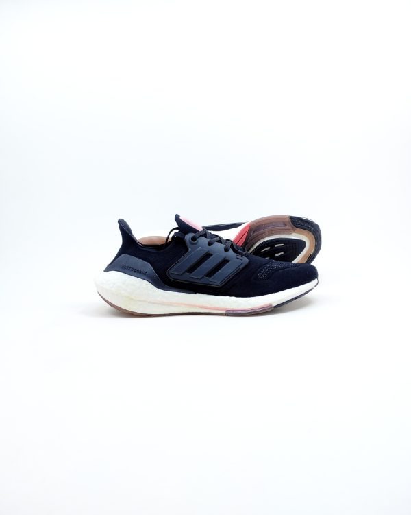 Adidas Ultraboost 22 Running - Image 2