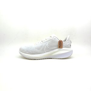 Nike Vomero 17 White Running